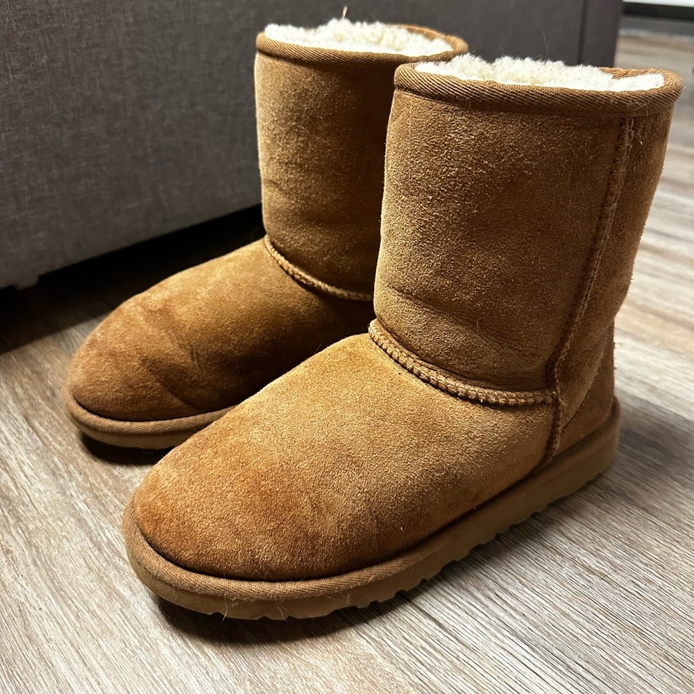 UGG Classic Boot - Chestnut
